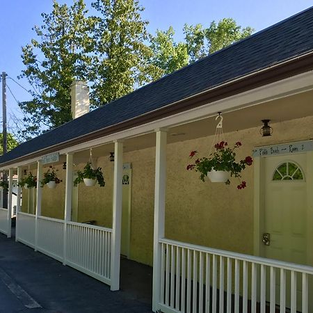 Beachcomber Inn Conesus Bagian luar foto