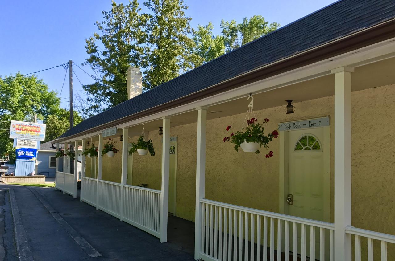 Beachcomber Inn Conesus Bagian luar foto