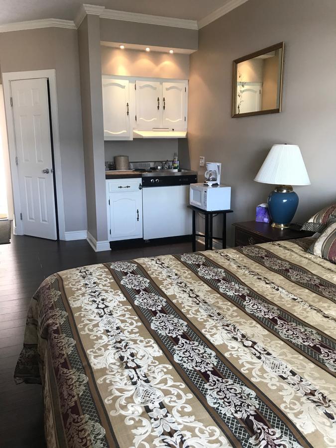 Beachcomber Inn Conesus Bagian luar foto